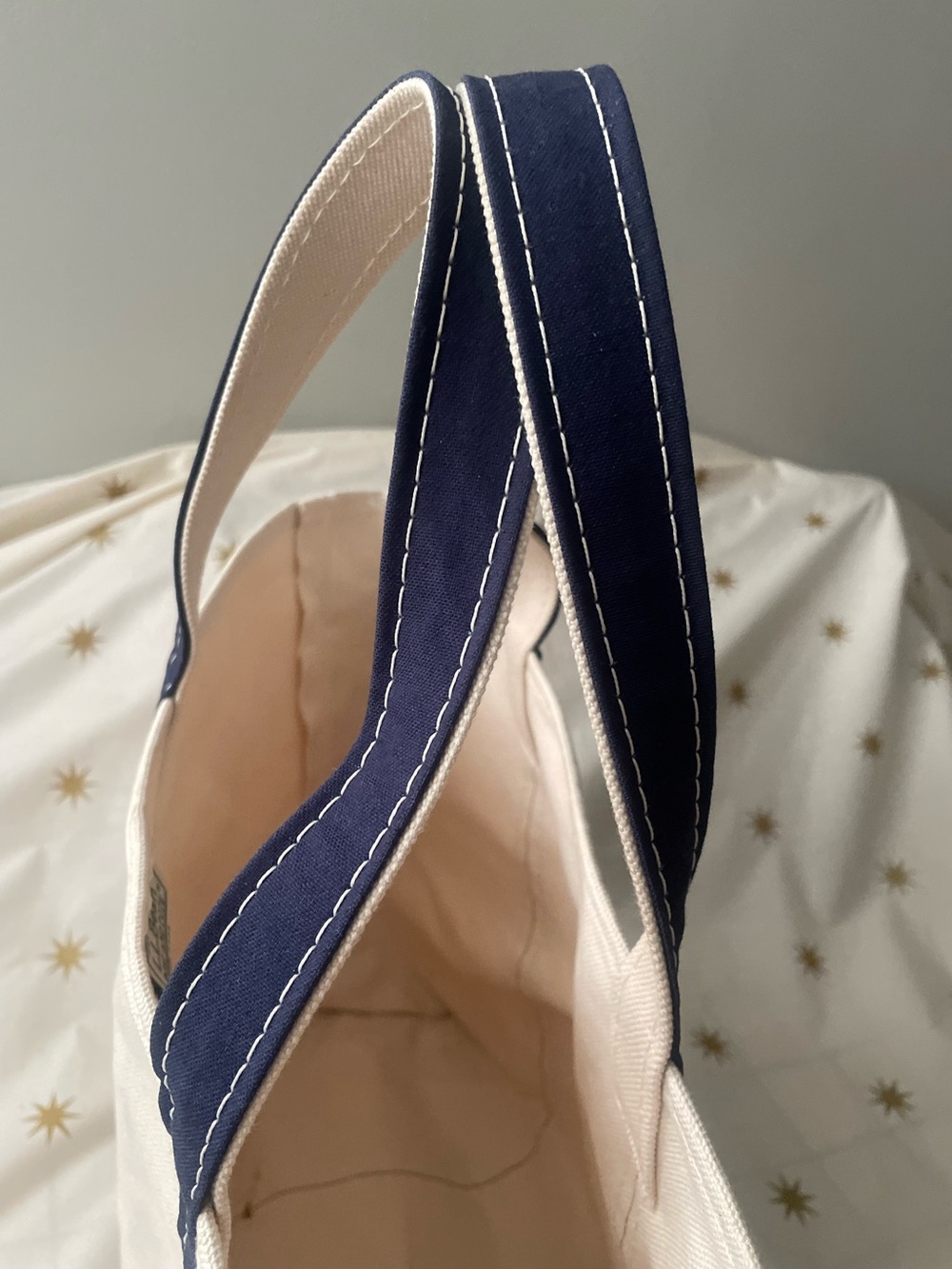 L. L. Bean Boat and Tote Large Canvas Tote Cream and Navy - Picture 3 of 13